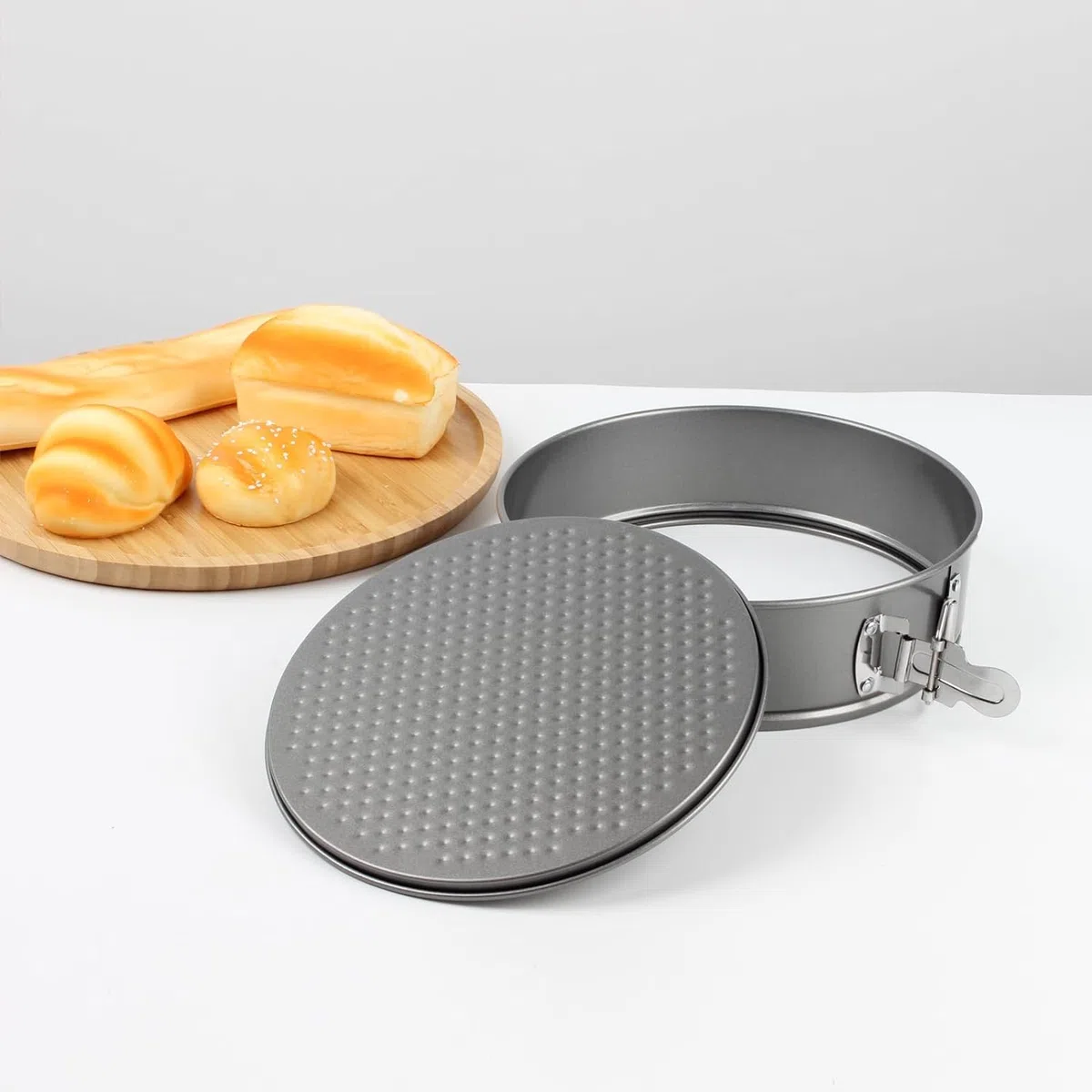 MGE - Set di 3 Tortiera Apribile con Cerniera di Forma Circolare - Tortiera Rimovibile - Teglie Rotonda da Forno con Rivestimento Antiaderente - Set 3 Stampi - Ø 22, 24, 26 cm