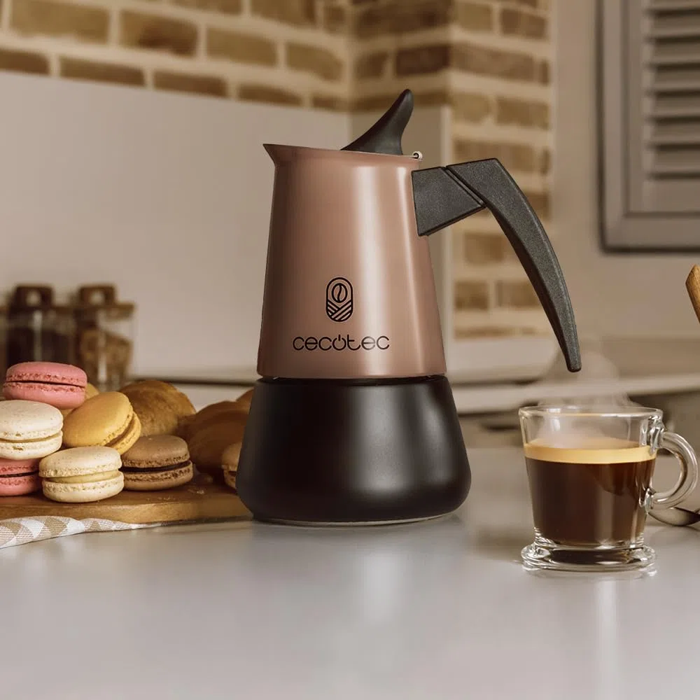 Cecotec Caffettiera Moka Express Piccolina 400 Bronze. 200ml, 4 Tazze di Caffè, Acciaio Inox, Adatta Tutte le Superfici, Filtro Premium, Valvola di Sicurezza, Manico Termoresistente, Design Elegante