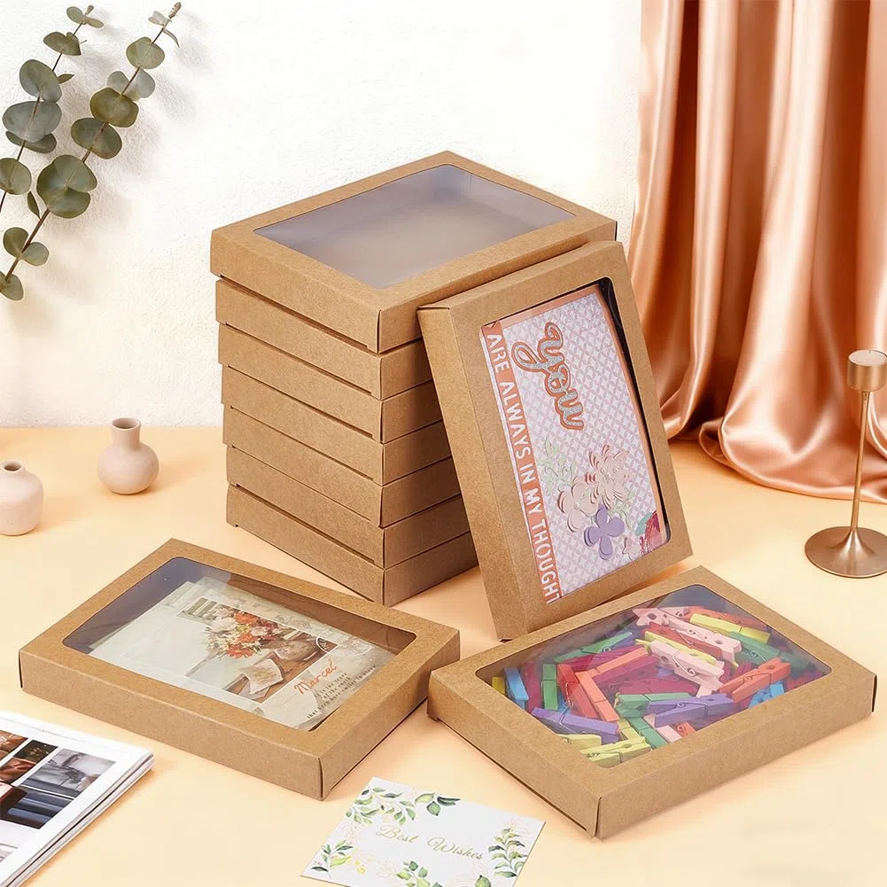 BENECREAT 30 Scatola Portaoggetti per Biglietti D'Auguri, Scatola di Carta Kraft Da 18.7x13.6x2.6cm con Finestra Trasparente per Busta, Cornice Portafoto, Cammello