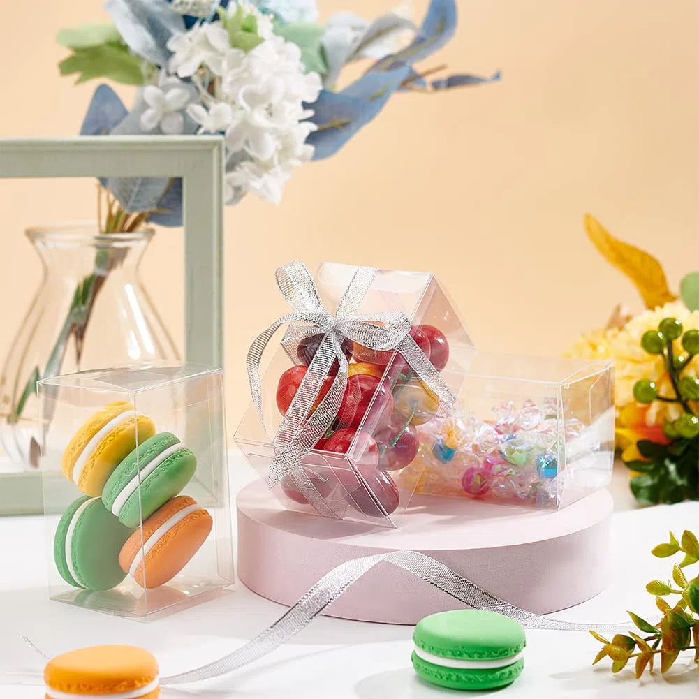 BENECREAT 30 Pezzi Scatola Trasparente di Imballaggio in PVC Plastica 6x6x10cm Contenitore Regalo in Pellicola AntiGraffio Contenitore di Cioccolato Dolce per Matrimonio Festa Compleanno