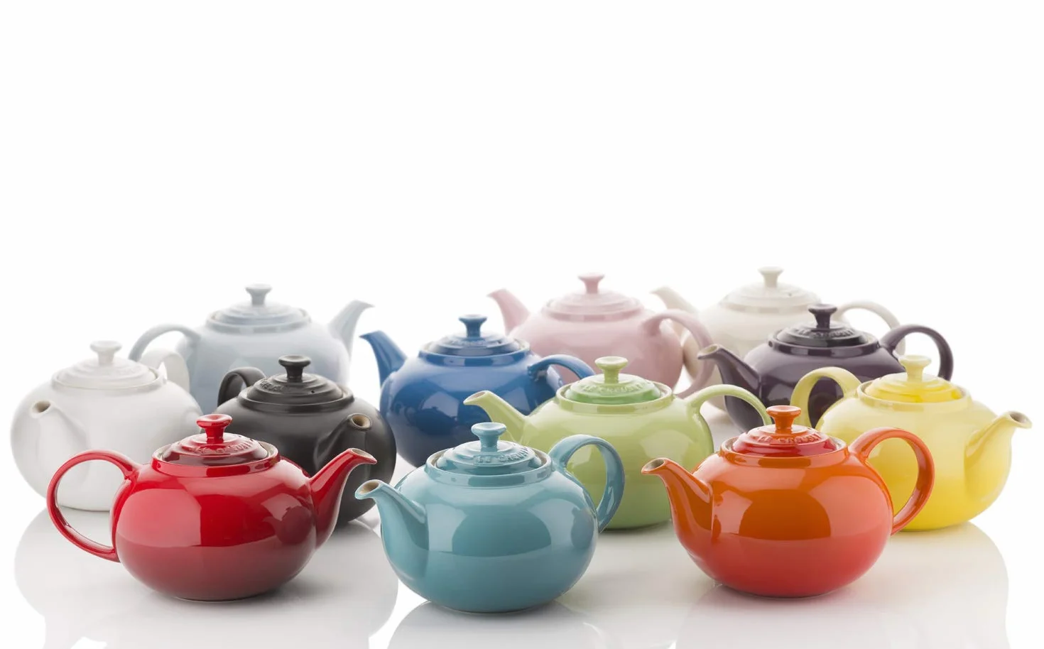Le Creuset Teiera Classica Rotonda, 1,3 Litri, Gres, Ciliegia