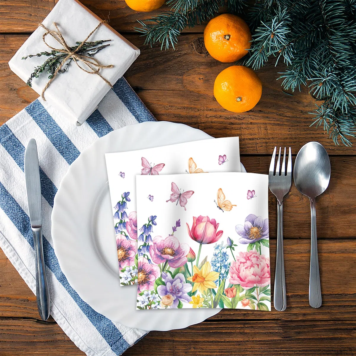 60 tovaglioli usa e getta per bevande, motivo con farfalle, fiori e foglie, tovaglioli a tema primavera estate a tema farfalla fiore carta da cocktail a 2 veli, per vacanze, pranzo, cena, feste
