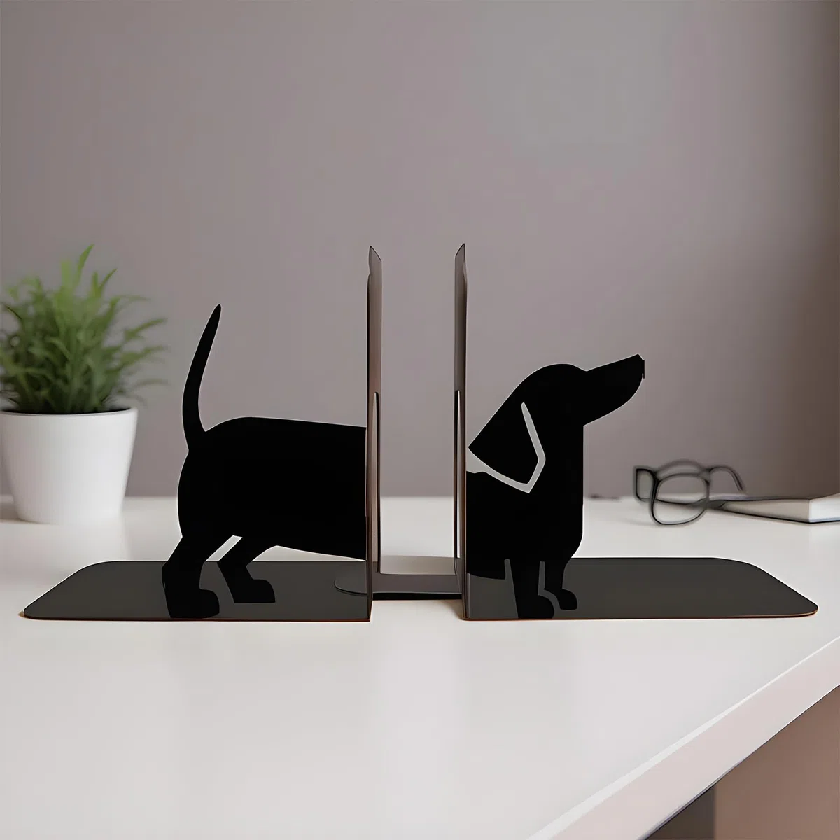 Fermalibri a forma di bassotto nero con design in metallo, fermalibri a forma di animale per la casa, struttura robusta, funzione antiscivolo, strumento decorativo, accessorio per mensole per ufficio