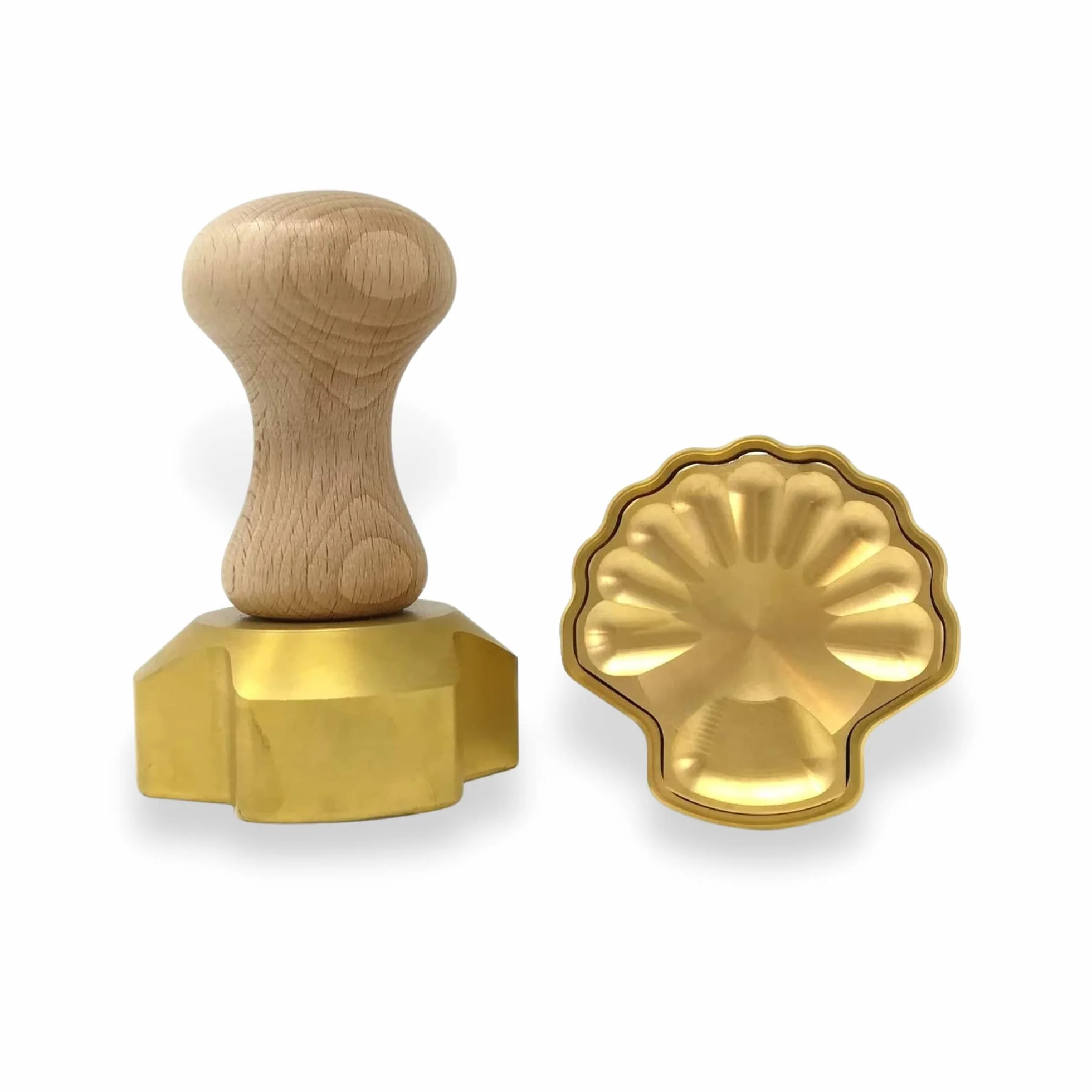 LA GONDOLA Stampo a Conchiglia per Tortelli Corpo in Ottone Impugnatura in Legno, Made In Italy