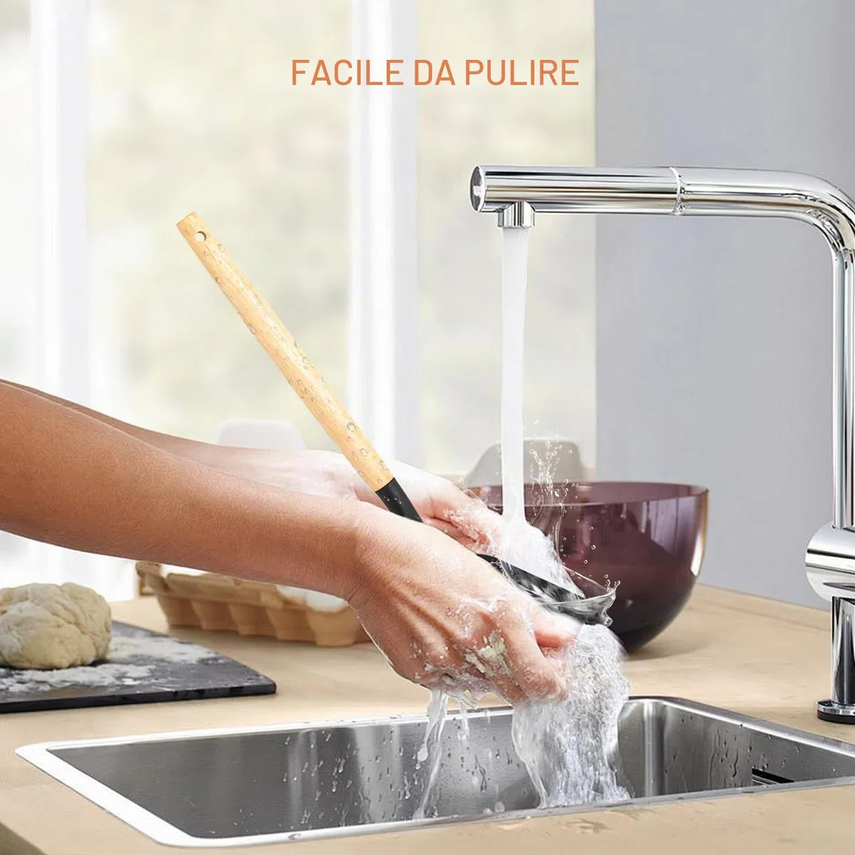 Utensili Cucina Silicone, set di 22 utensili cucina senza BPA, manico in legno, antiaderenti, resistenti al calore, con 10 ganci, nero