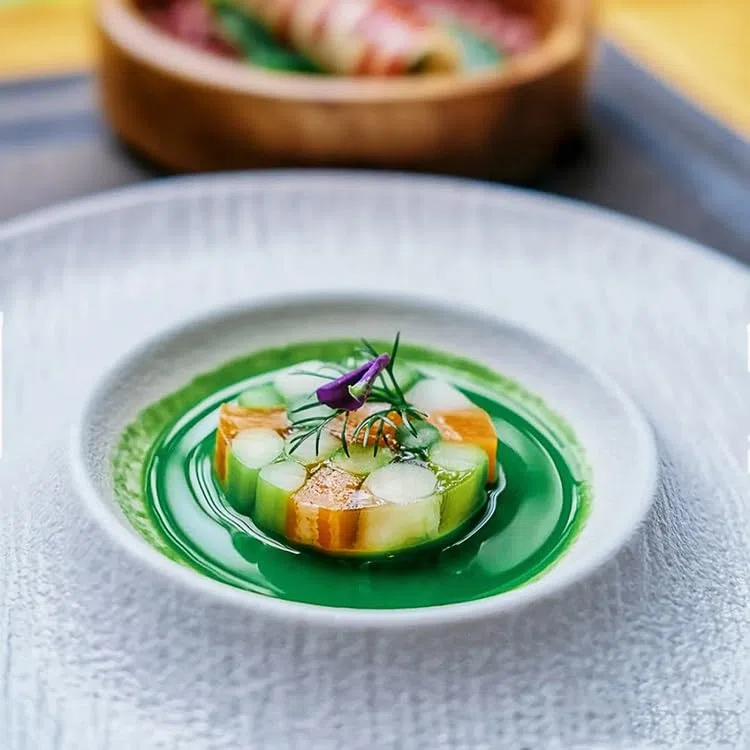 Piatto da Cena Piatti Piatto Piatto di pasta in ceramica a forma cappello paglia, piatto zuppa, salsa soia, creativo for ristorante occidentale Piatto Piatto Piatti piani Impilabili