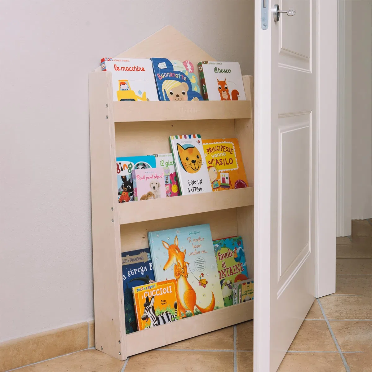 Dotty by Libreria montessoriana per Bambini in Legno | Scaffali a 3 Altezze | Libreria Frontale educativa | Progettata da esperti educatori | Prodotta in Toscana, Legno Naturale, Casetta