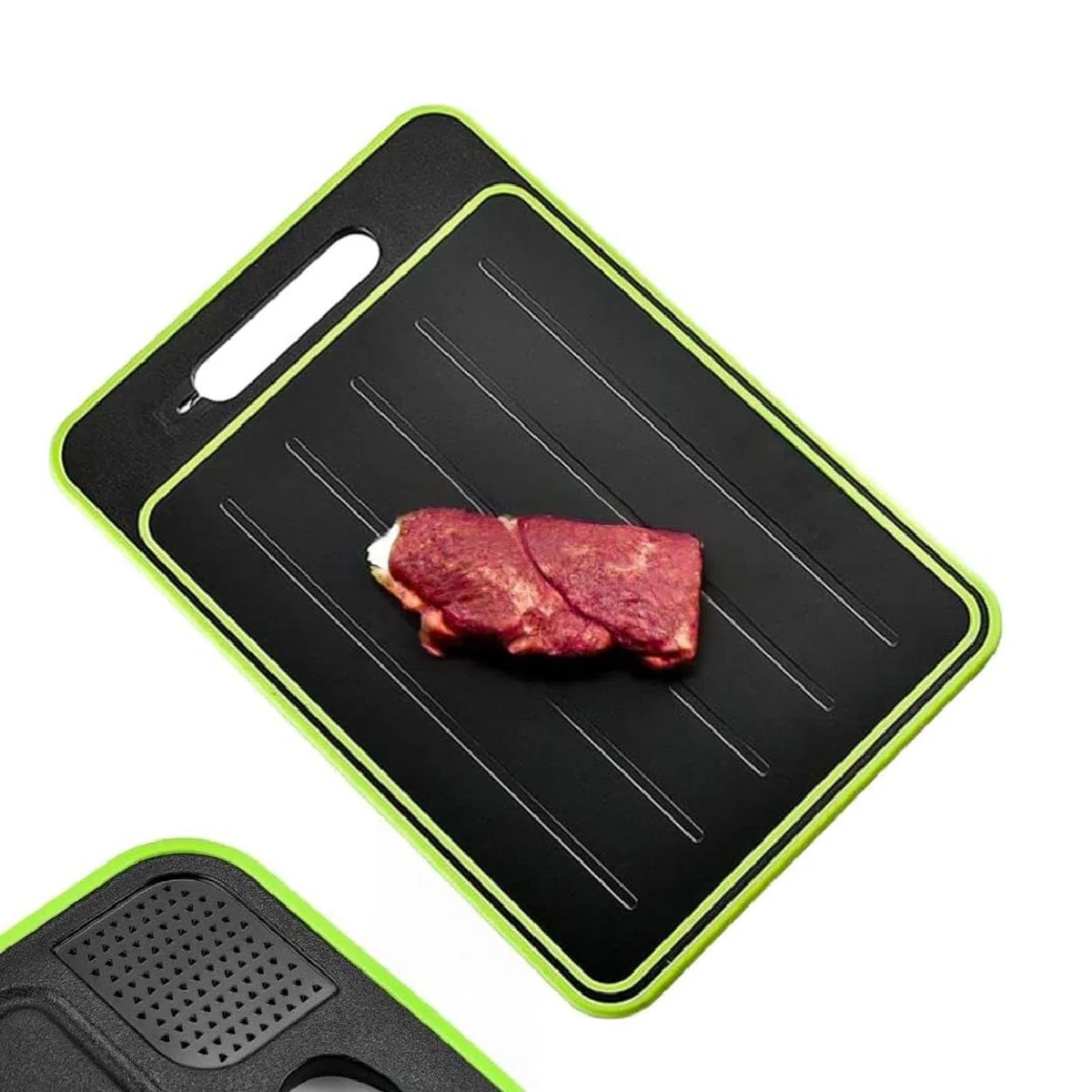 Vassoi di Scongelamento + Tagliere (4 in 1) NK - Scongelare, Tagliare, Grattugiare Spezie e Affilacoltelli da Taglio, Antiaderente e Antiscivolo, 36,5 x 25 x 1 cm (Adatto per lavastoviglie)