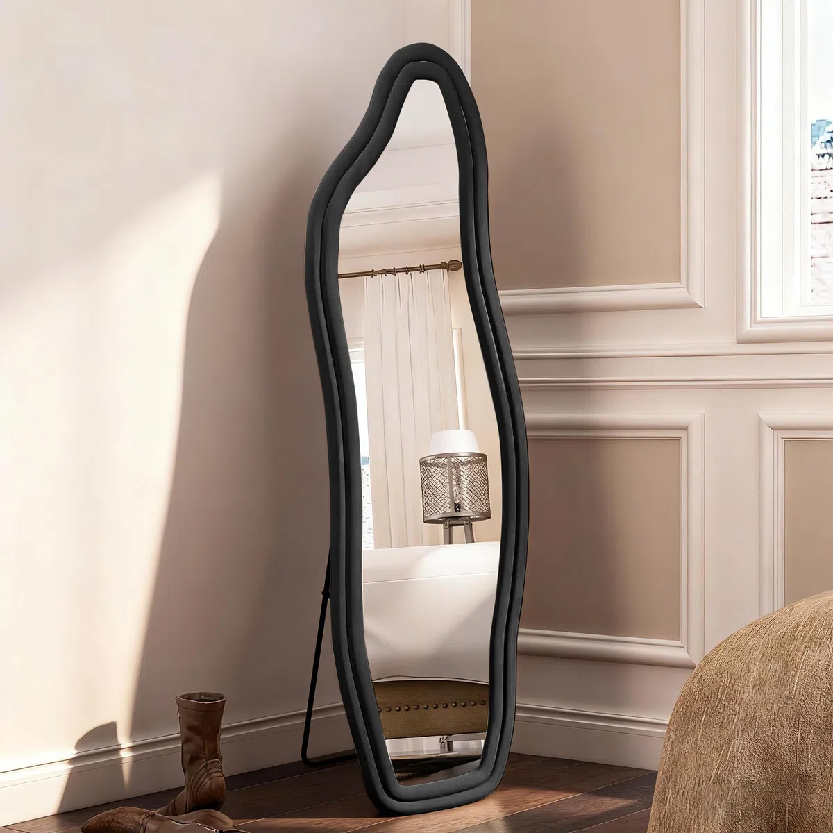 Specchio su irregolare,160x50cm,specchio a piena lunghezza,grande specchio da parete con cornice in velluto nero e supporto,da appendere,in piedi,inclinabile per camera da letto, soggiorno, ingresso