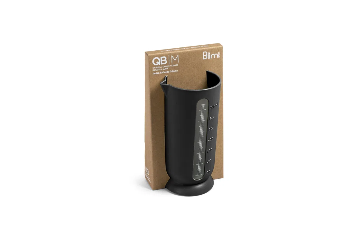 Blim Plus - Caraffa Graduata QB M Carbon Black 750ml - Misuratore Liquidi Beccuccio Salvagoccia - Made in Italy