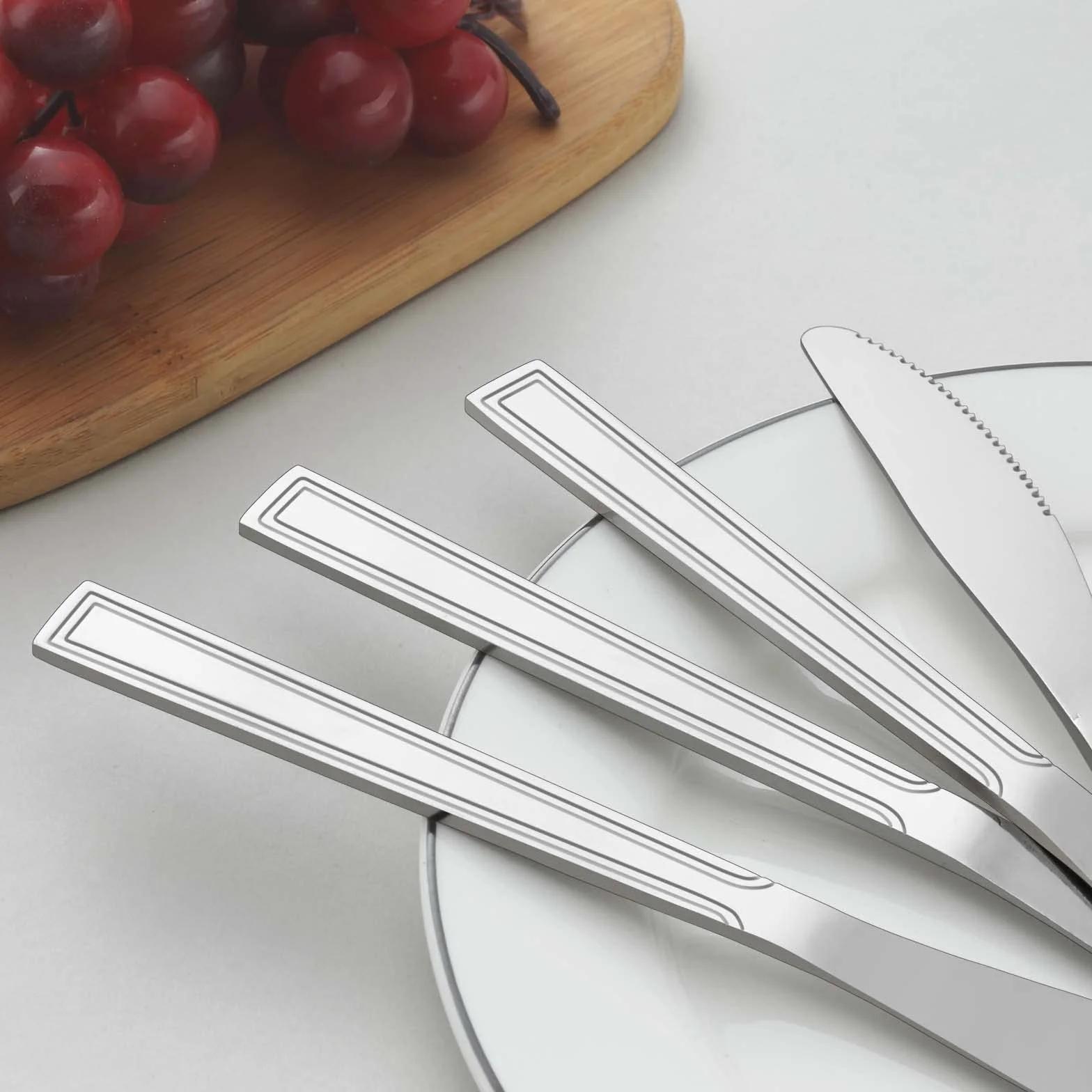 hunnycook Coltelli da tavola 16 pezzi, set di coltelli in acciaio inox, coltello burro, posate coltello da tavola seghettato per feste ristoranti, lavabili in lavastoviglie