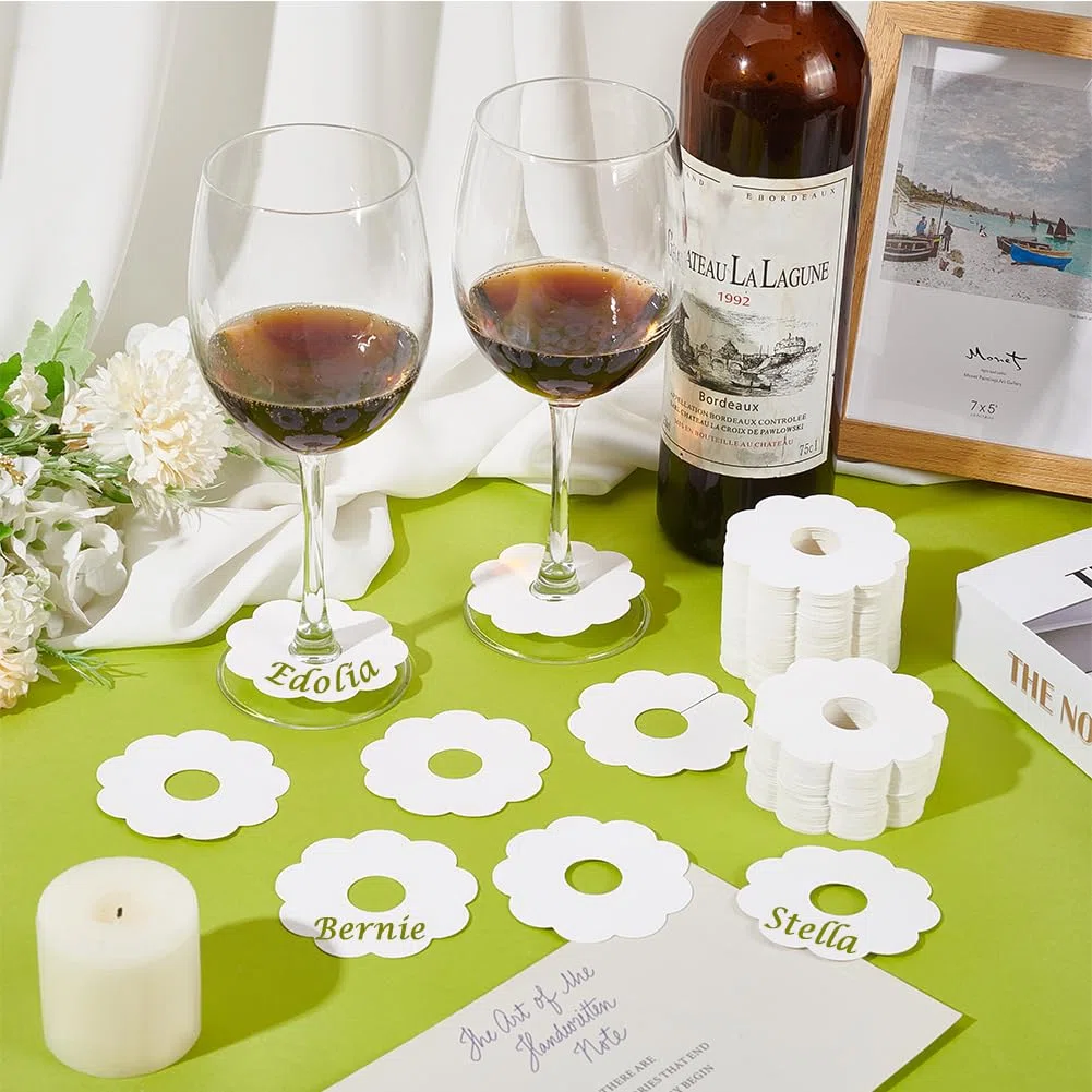FINGERINSPIRE Marcatori per bicchieri di vino in carta floreale in bianco etichette per nomi per bevande in carta ciondoli per vino in carta marcatori per bicchieri di vino marcatore di