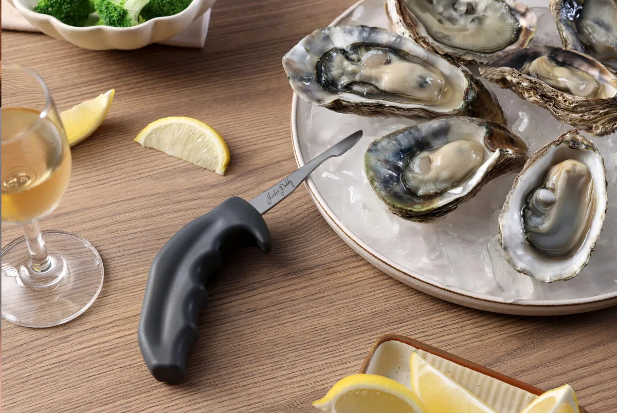 zyliss Shucker Paddy Coltello per Ostriche Professionale 7,9 cm, Apri Ostriche, Acciaio inossidabile, Protezione per le Dita, Manico in Plastica con Impugnatura a Pistola, Coltello per Frutti di Mare