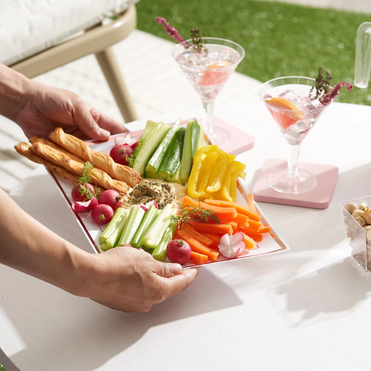 Matana 6 Vassoi da Portata in Plastica Bianca con Bordo Oro Rosa per Finger Food, Aperitivo - 30x23cm - Buffet, Matrimoni, Compleanni, Feste - Resistenti e Riutilizzabili