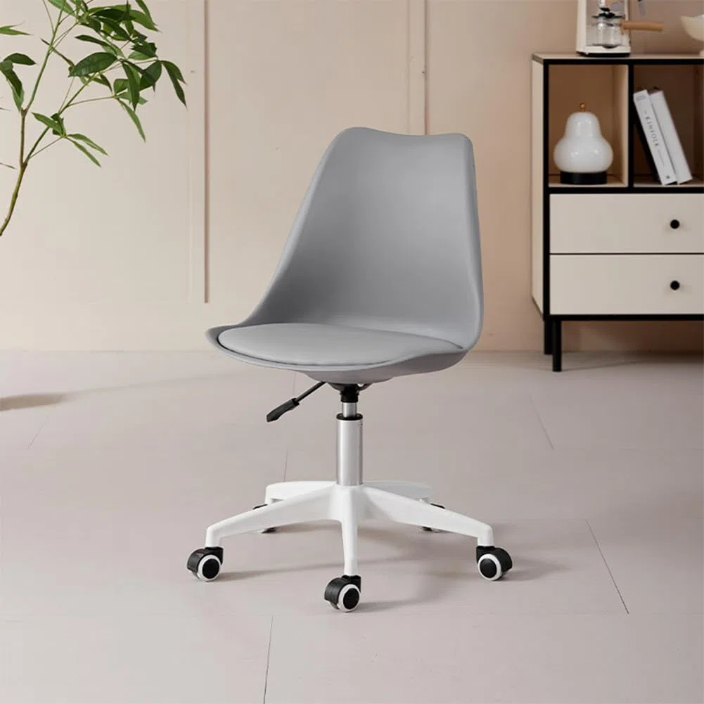 BAKAJI Sedia da Ufficio Scrivania Ergonomica Design Moderno con Altezza Regolabile e Cuscino Imbottito ad Alta Densità, Seduta Girevole con Ruote Piroettanti, Ideale per Casa, Studio (Grigio)