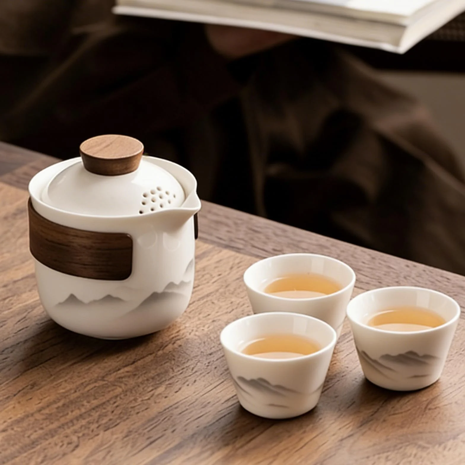BAIFULAI Set da tè cinese Gongfu: set da tè portatile in ceramica con 1 teiera (200 ml) e 3 tazze (45 ml), servizio da tè in porcellana con borsa da viaggio per picnic all'aperto, viaggi, casa (bianco
