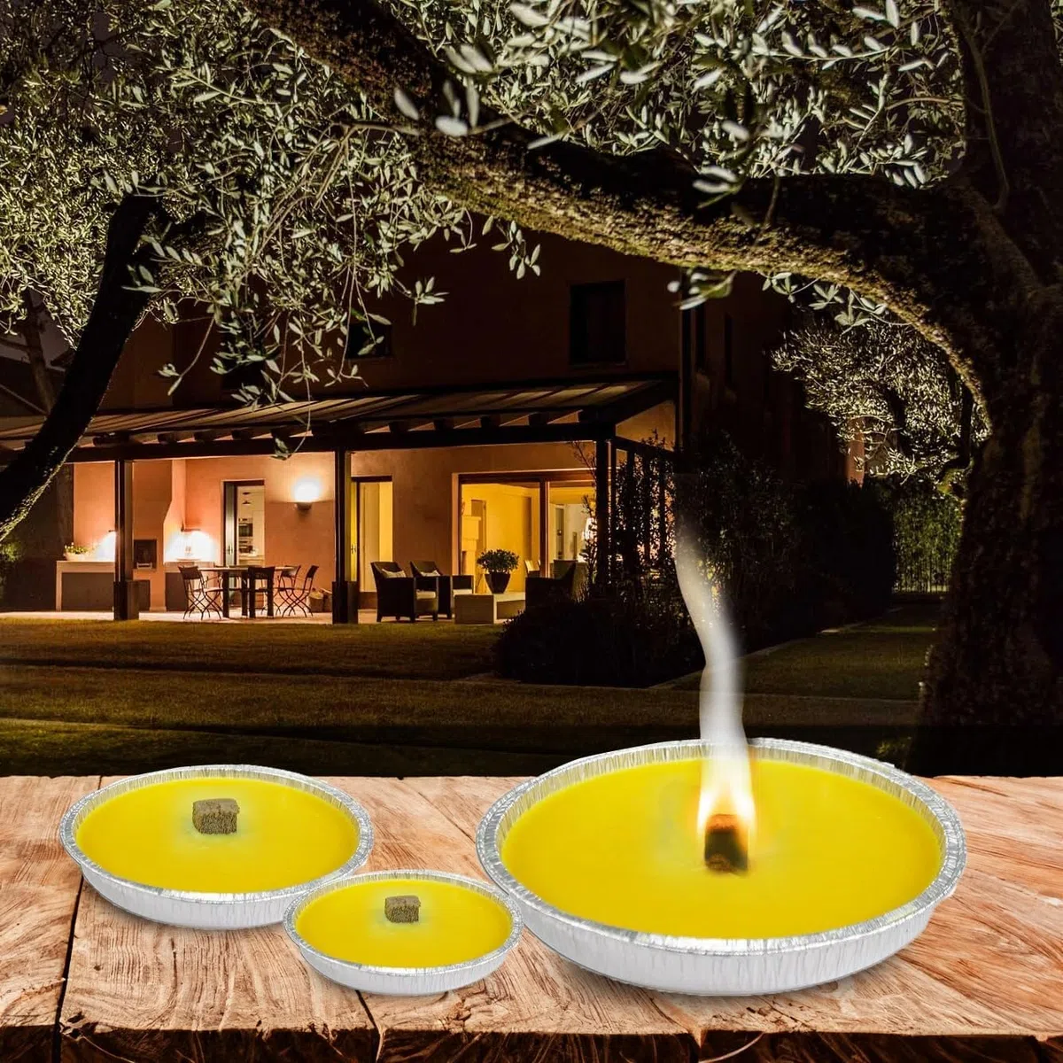 Candele alla Citronella, Candele Antizanzare Da Esterno, 60 Pezzi, Diametro 11 cm, Fiaccola in Ciotola di Alluminio, Repellente per Insetti, Durata 4 ore, Ideale per eventi e Cene all’Esterno