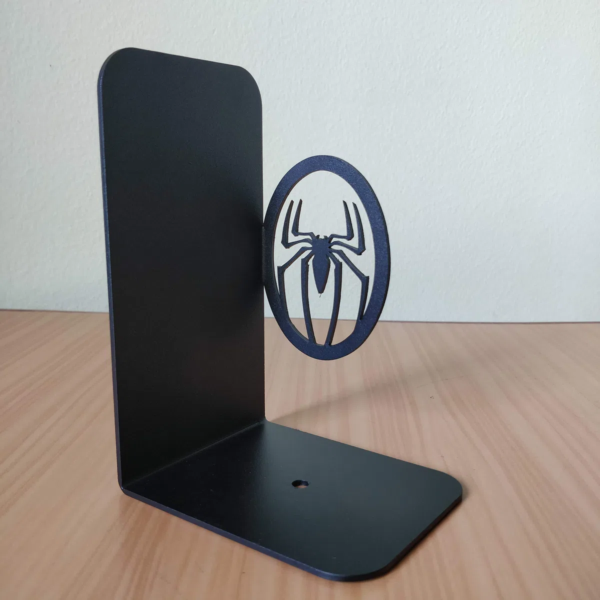 Spiderman decorativo metallo Reggilibri fermalibri, antiscivolo, Book stopper Home/Office Decor/ripiani, 15 x 9,9 x 8 cm per pezzo, supporto esterno