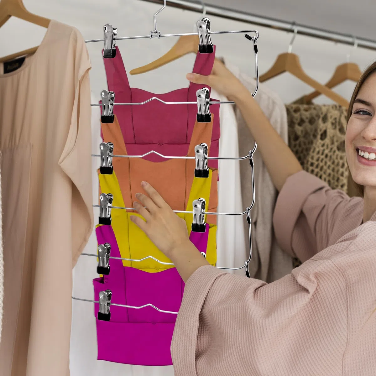 Grucce per gonne e pantaloni, con clip, a 6 livelli, salvaspazio, in metallo, antiscivolo, organizer per armadio e per riporre vestiti, pantaloncini (2, nero)