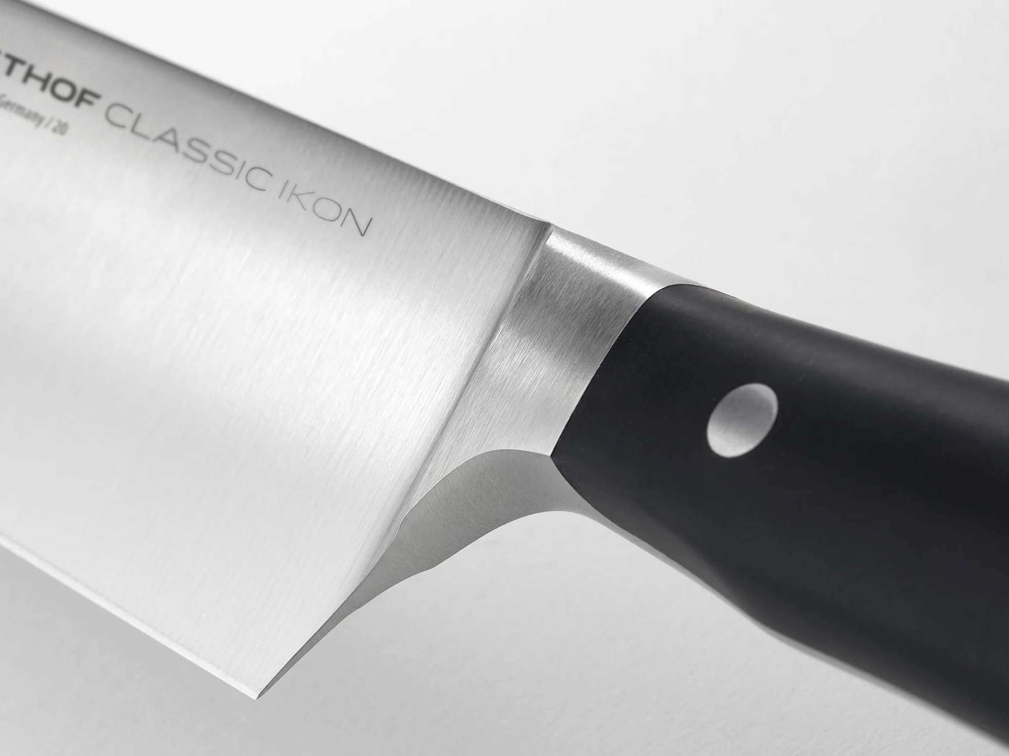 WÜSTHOF Classic Ikon Coltello pane 23 cm