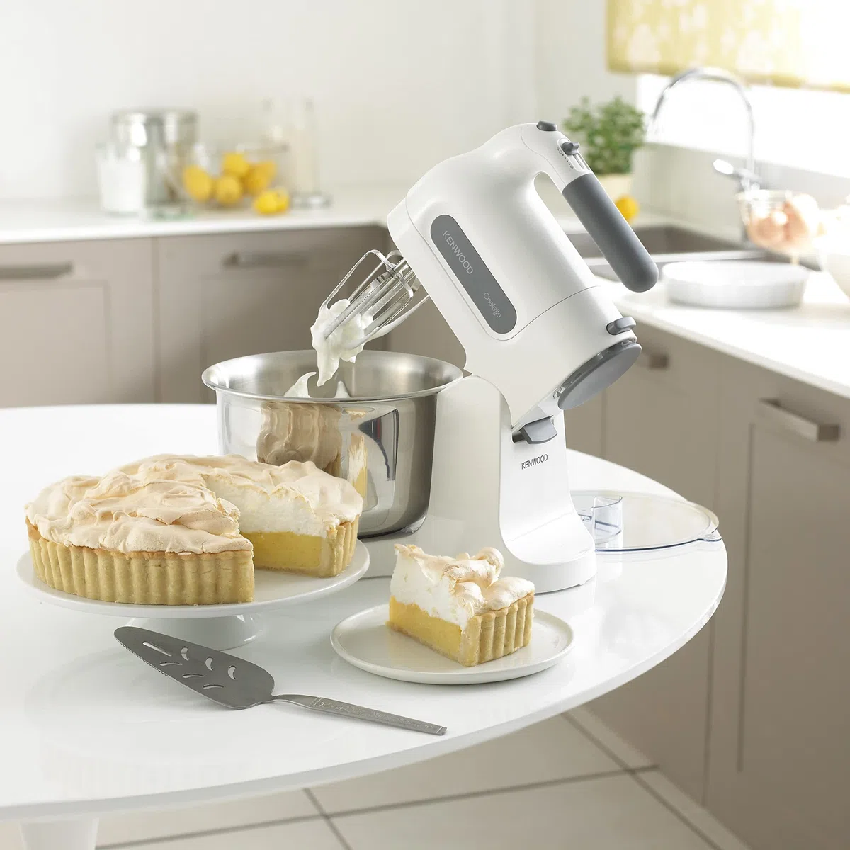 Kenwood HM680 Cheffette Sbattitore, Capienza Ciotola in Acciaio 3L o 500ml, Fruste e Impastatori doppi in Acciaio Inox