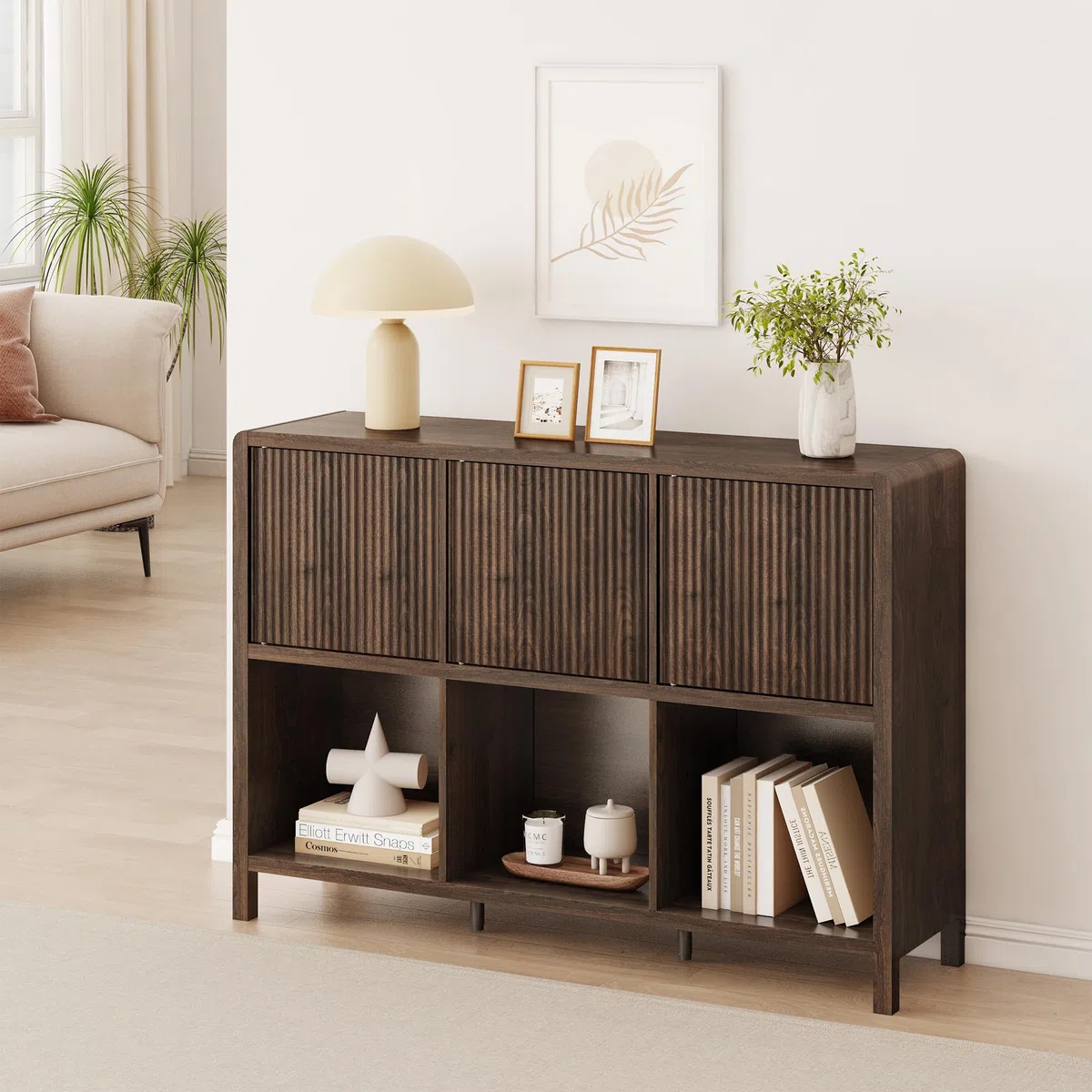 [en.casa] Credenza Bassa Mobile Contenitore con 3 Ante Decorative Push to Open e Scomparti Aperti Sideboard per Soggiorno Corridoio Studio 77x110x30 cm Effetto Noce
