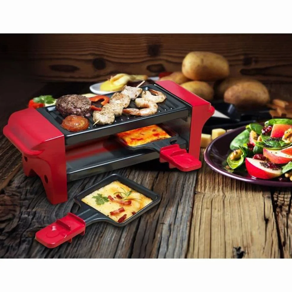 Bestron Mini Raclette per 1-2 Persone, Mini griglia da tavolo con 2 padelline e 2 spatole in legno, Piastra per Raclette con 350 watt, colore: Rosso/Nero