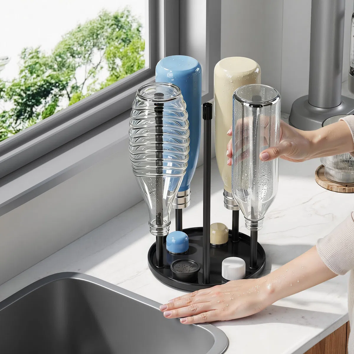 Portabottiglie per SodaStream - Scolabottiglie premium in ceramica con vassoio di sgocciolamento per 5 bottiglie SodaStream Crystal | Emil Nero