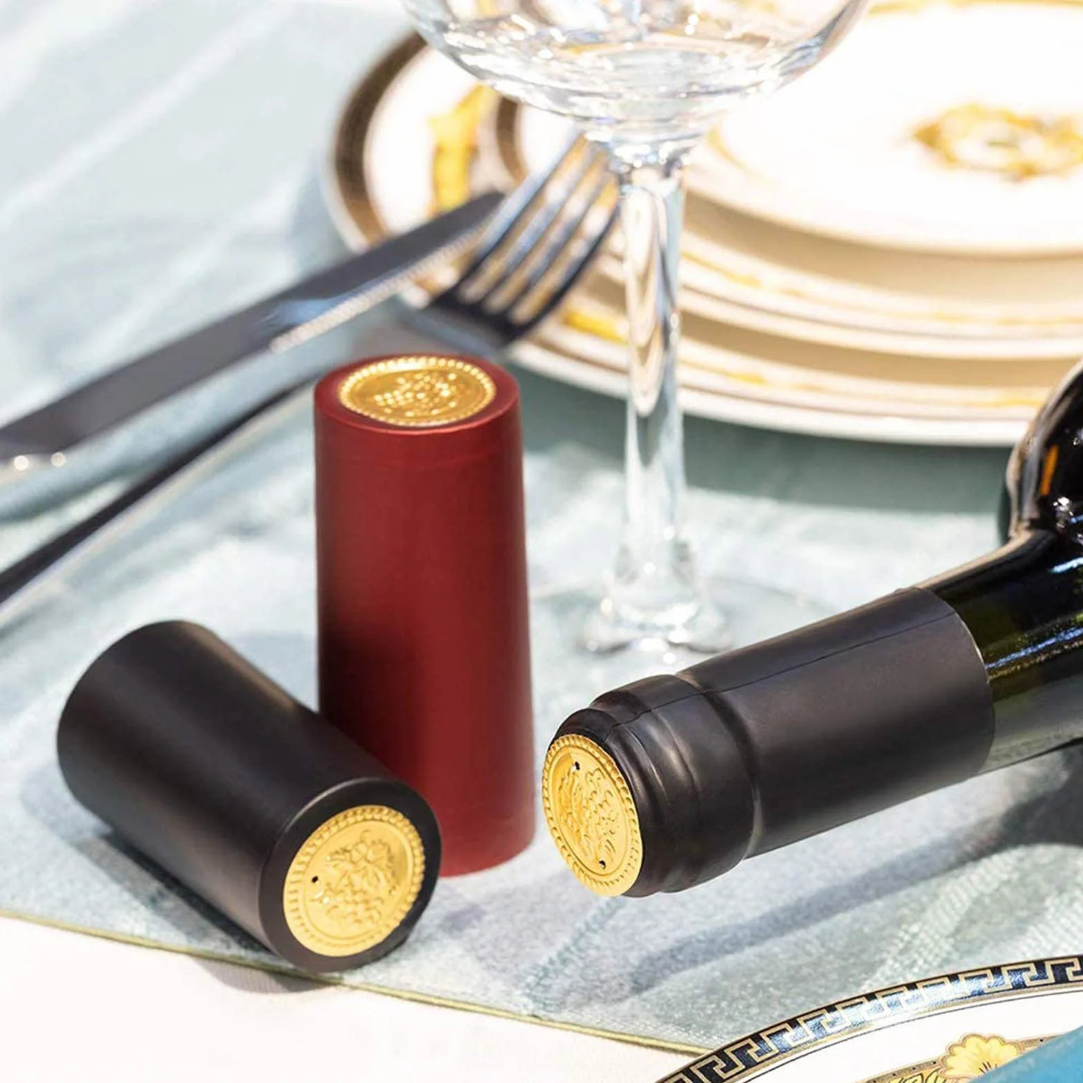 150 Pz Capsule Termorestringenti Per Bottiglie Tappi Termoretraibili Per Bottiglie Di Vino Permanente Sicuro Non Tossico, Per Famiglie, Cantine, Ristoranti, Feste, Ecc—Nero, Rosso Vino, Oro, 30 Mm