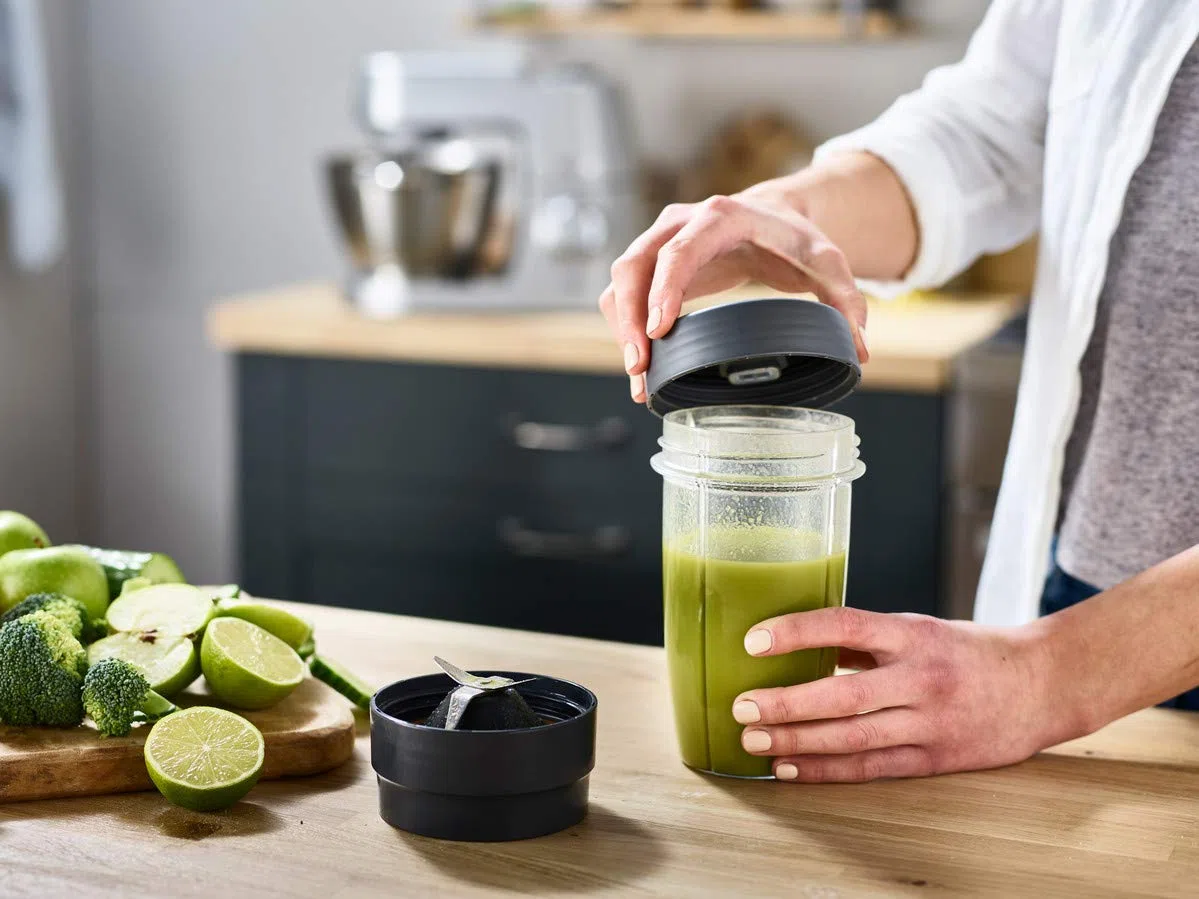 Kenwood KAH740PL Accessorio Frullatore Smoothie-to-go Blend - Xtract per impastatrici Planetarie, frullati nutrienti in modo semplice e veloce, in dotazione 2 bicchieri da 0,6L, lame in acciaio inox