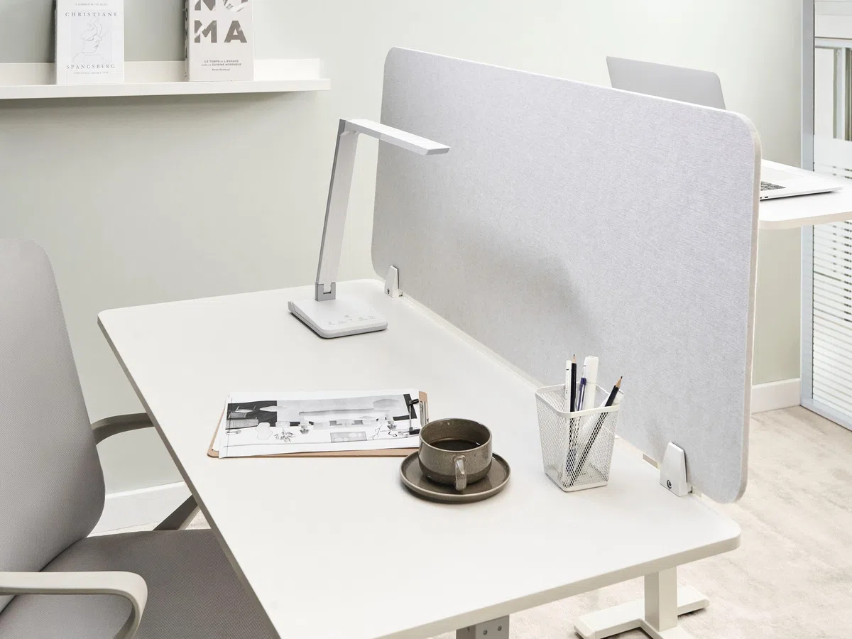 Beliani Divisorio da scrivania Pet Pannello Acustico Tessuto fonoassorbente 120 x 50 cm Bianco Sporco