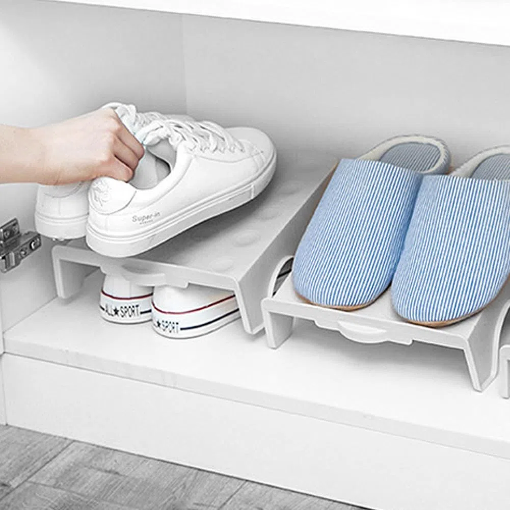 Organizer per Fessure per Scarpe, 4 Pezzi Scarpes Antiscivolo Salvaspazio per Armadio, Organizzatori di Slot per Scarpes, Sistemi di Stoccaggio di Scarpe, Compatibile con la Casa