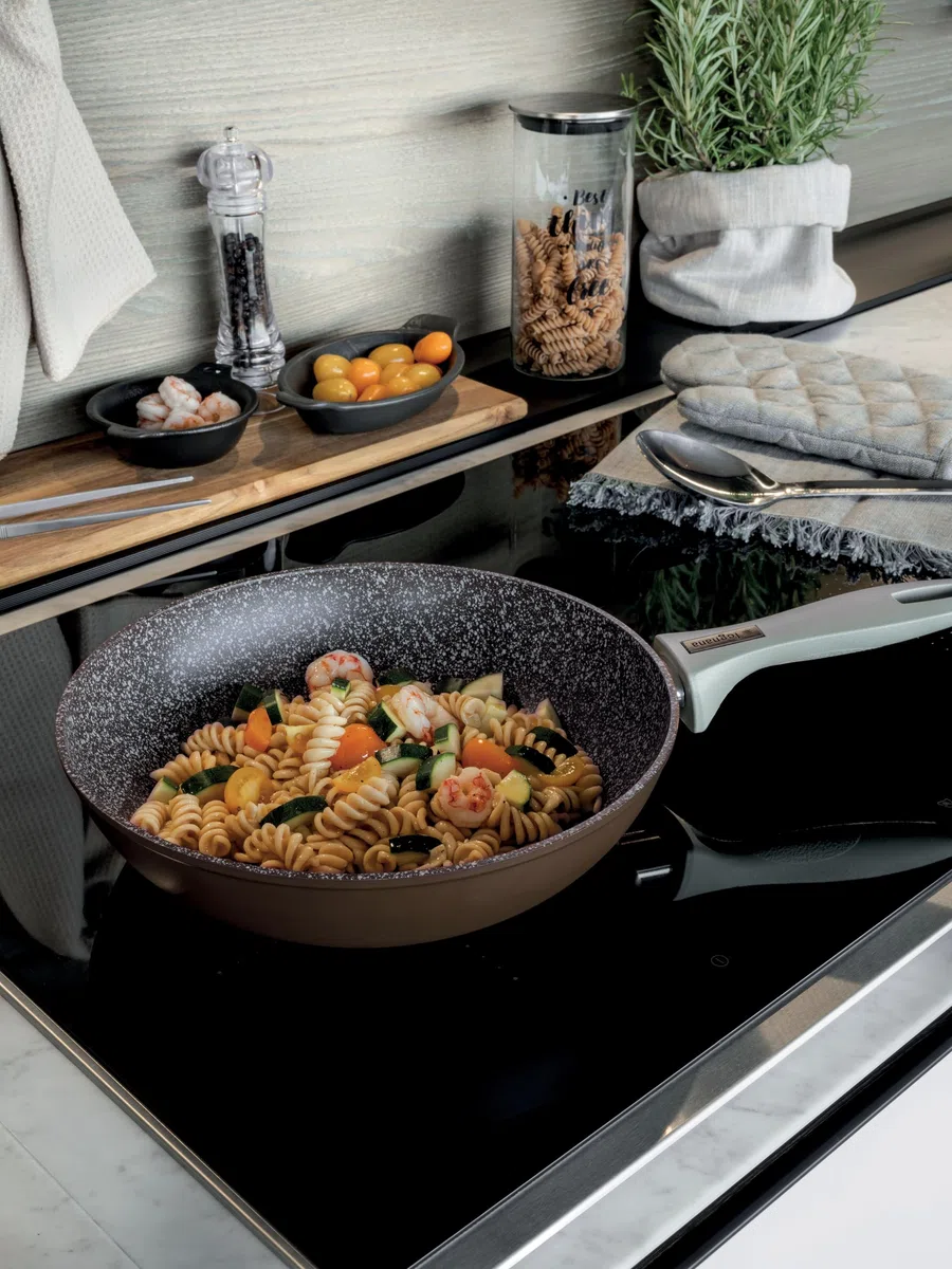 Tognana Pearlbrown stone, Wok 28 cm con coperchio, alluminio forgiato, marrone
