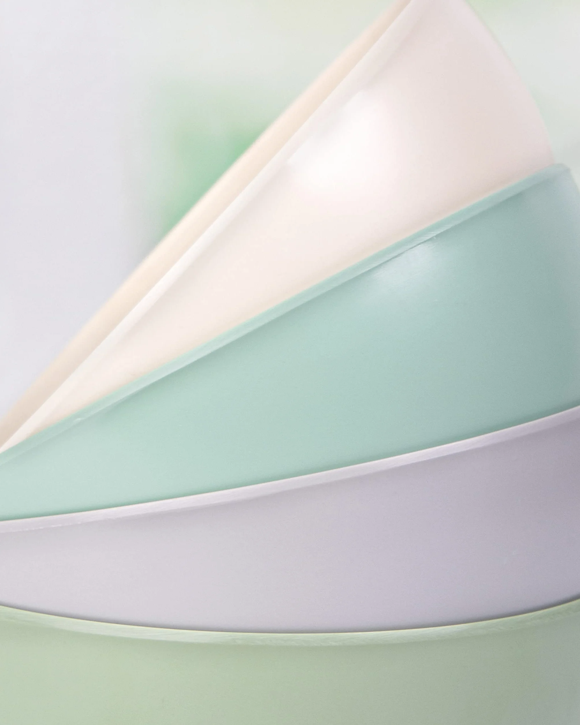 Colourworks Ciotole di plastica, ciotole per pasta infrangibili, leggere in melamina infrangibile, set di 4, colori classici