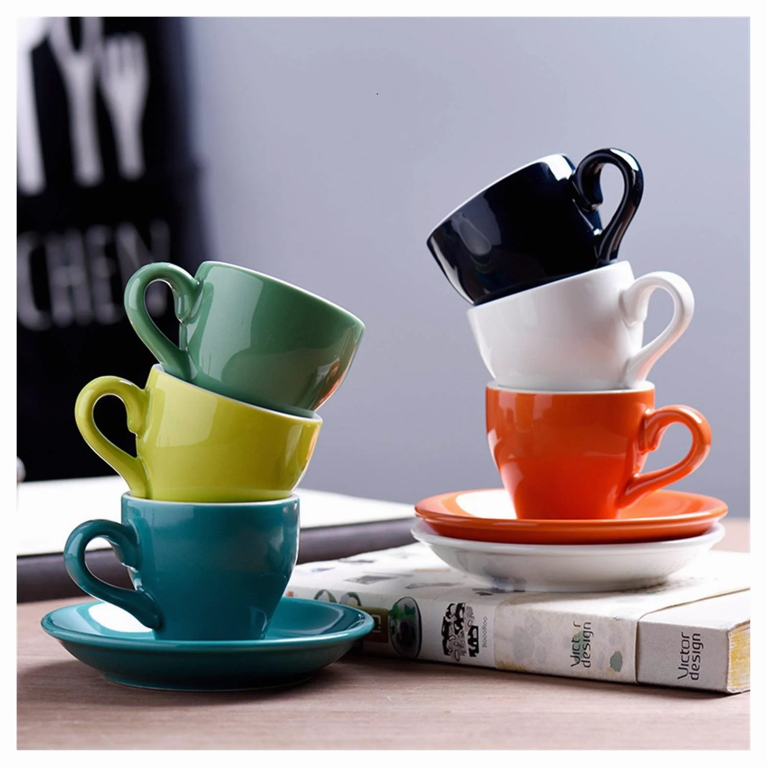 Set Tazzine caffè,Tazzine Caffe con Piattino Colorato Spesso Ceramica Espresso Coppe piattino Set Cafe Domestica Caffe Latte Expresso caffè Forte Tazze Vassoio all'Ingrosso(Red)