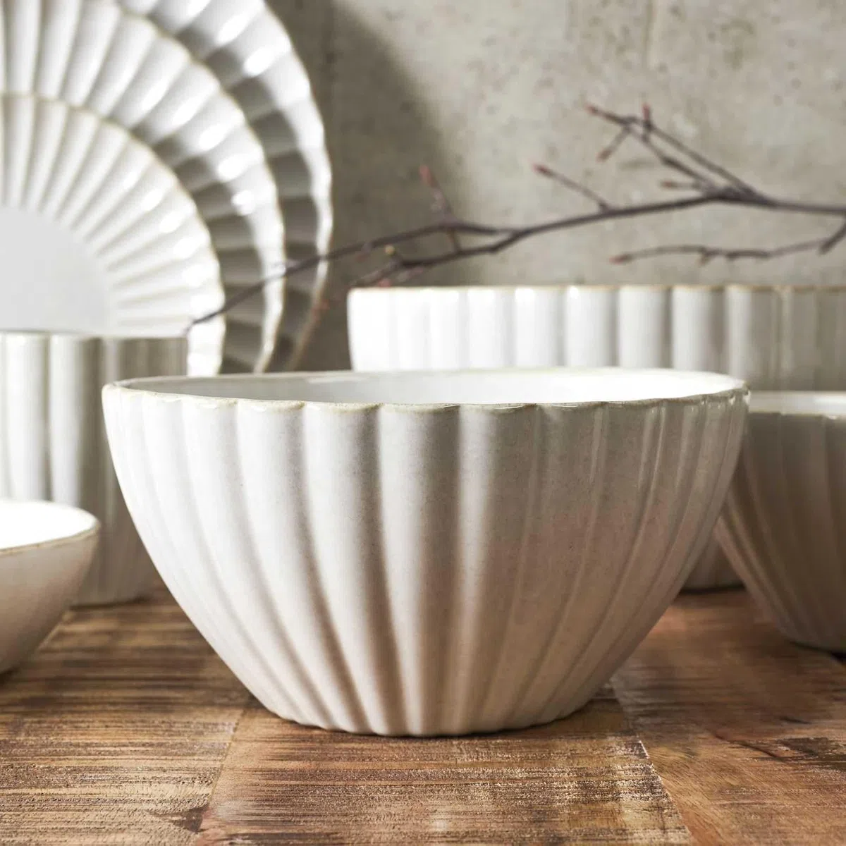 Home Deco Factory, KA0411, Elegante insalatiera in Ceramica, Ideale per insalate e Frutta, Design Raffinato e Colore Beige, Facile da Pulire, Diametro 18,5 cm, Beige