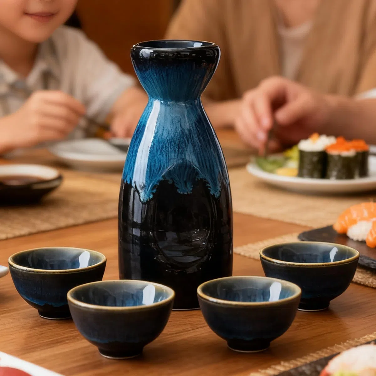 BORDEAG Set di 5 sake da 310 ml, in ceramica giapponese, vetro borosilicato di alta qualità con tazza e vaso di vino, elegante porcellana blu
