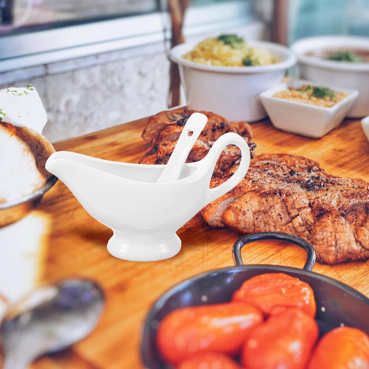 Angoily Salsiera Ceramica con Mestolo Profondo da 175ml, Beccuccio Speciale per Versare Facilmente Senza Fuoriuscite, per caffè Latte e Pranzi di Lavoro