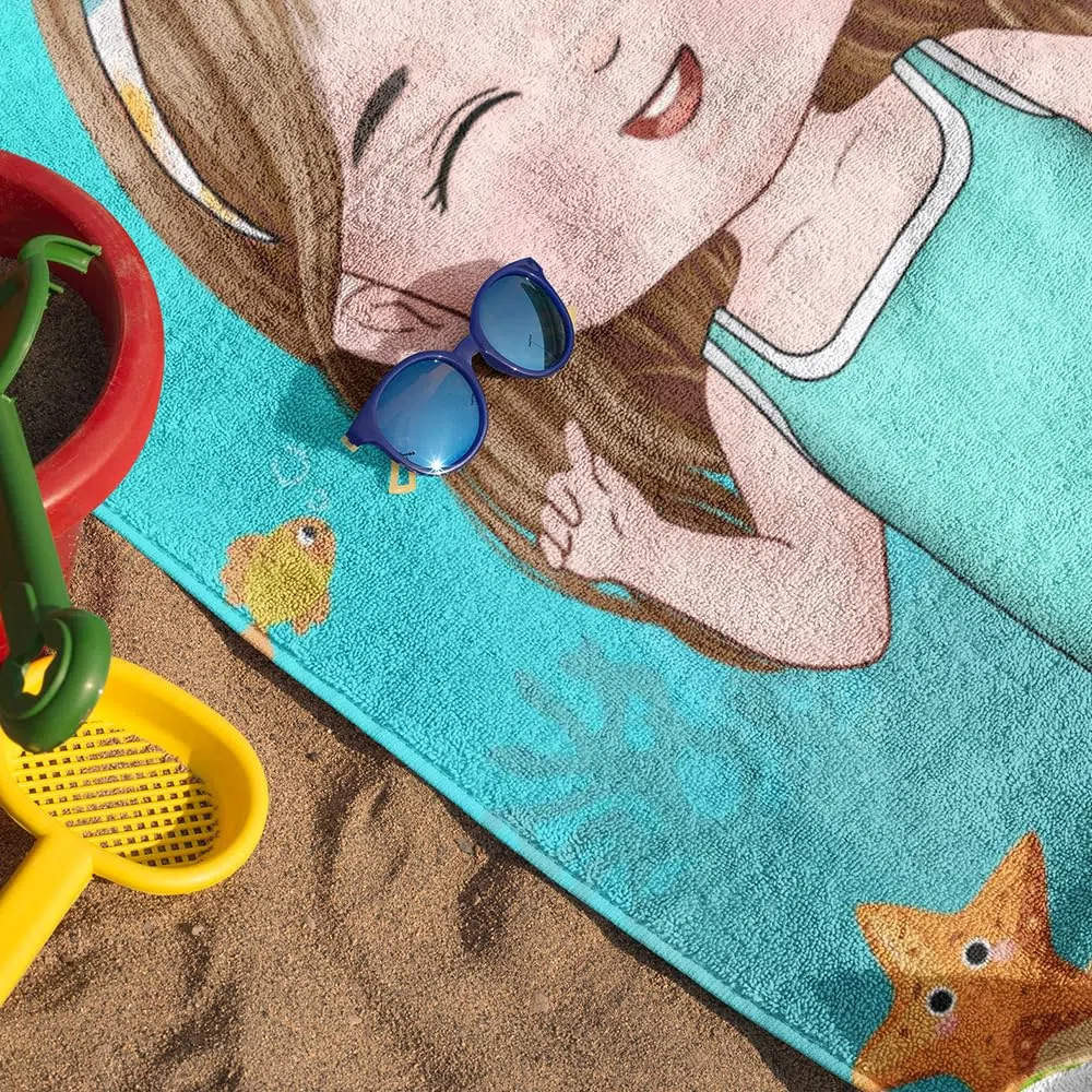 BYFDIY Asciugamano da spiaggia personalizzato con personaggio dei cartoni animati a tema marino oversize ad asciugatura rapida con nome compleanno vacanze estive accessori regalo per ragazzi ragazze