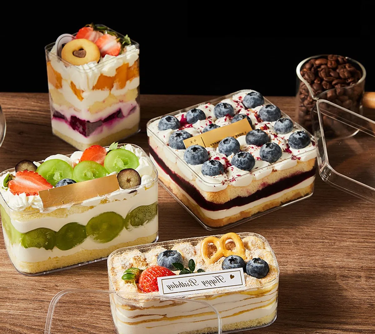 Coppette da dessert quadrate, riutilizzabili, 360 ml, 50 pezzi con coperchio e cucchiai neri, trasparenti, moderne, adatte per uso commerciale e domestico
