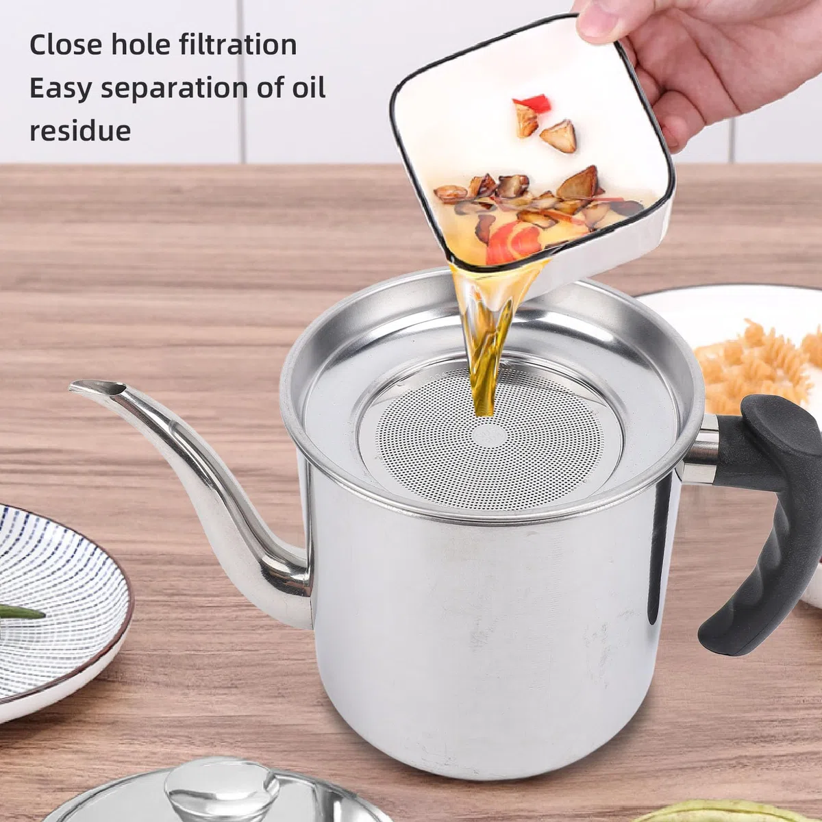 SIXRUN Contenitore per Grasso, Contenitore per Olio in Acciaio Inossidabile con Filtro a Rete Fine Perforata, per, Grasso per Pancetta, Olio per Frittura, 1,4 L
