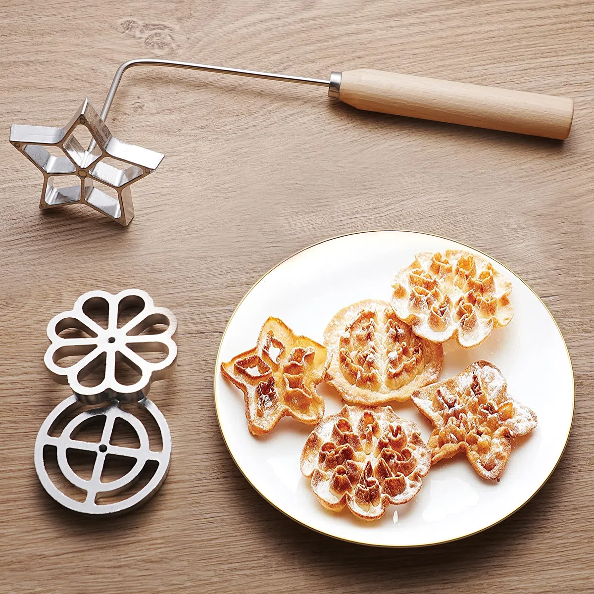 Tortillada - 4 pezzi Set Bunuelos Stampo con manico in legno Rosetta Maker biscotto Strumento in alluminio fuso stampi per cialde Set con 3 stampi (Stella Fiore Cerchio)