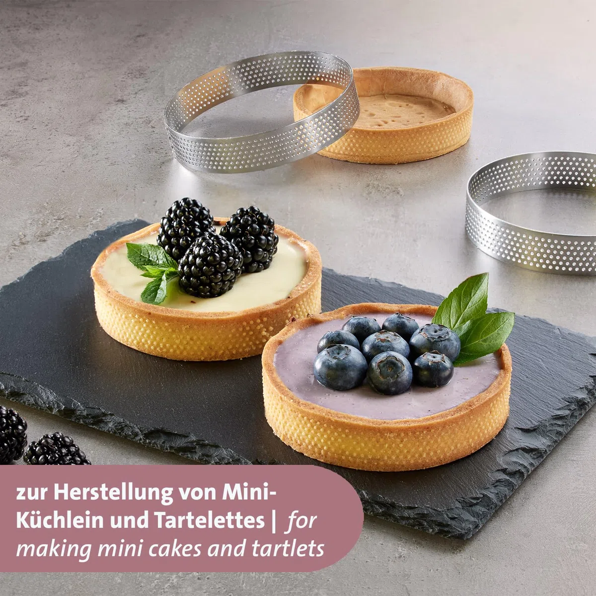 Westmark Stampi per Tartellette, 4 Pezzi – Forme perfette per tartellette e quiche – Risultato di cottura uniforme grazie alla perforazione – Argento, 4 x Ø 10 cm, Cerchio, Ø 10 cm, 4 pezzi
