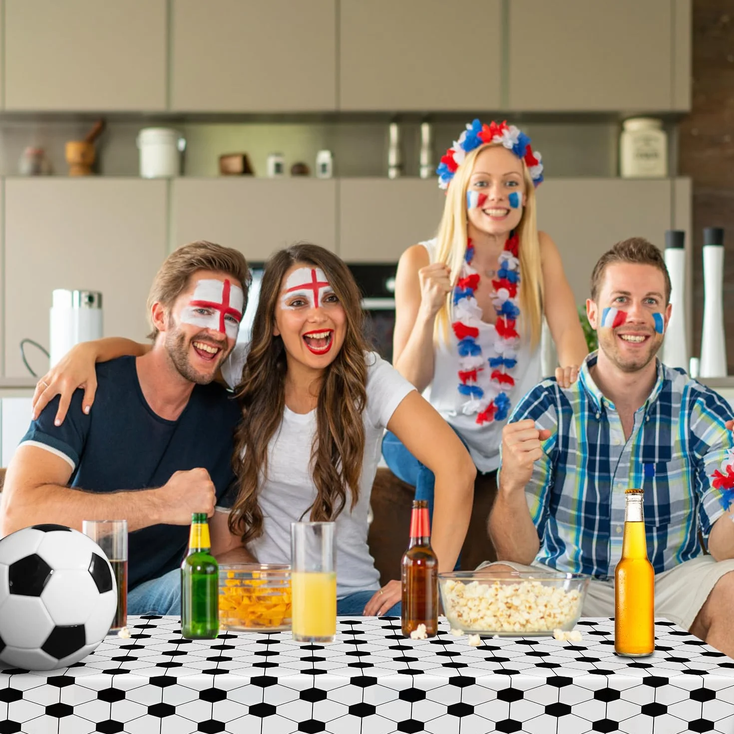 CEILIWEN Confezione da 6 tovaglie per feste di calcio, 137 x 274 cm, in plastica bianca e nera, per mondiali, compleanni, picnic ed eventi sportivi