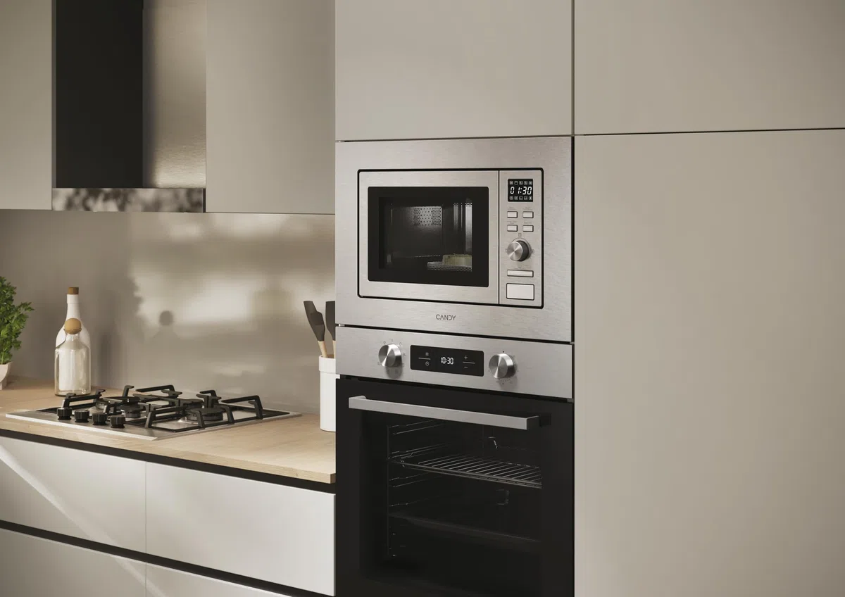 Candy Wave 600 Microonde da Incasso, 20 Litri, 7 programmi, 5 livelli di potenza, Grill, ricette su App hOn AxLxP 38,2x59,5x34,4 cm, Acciaio Inox - CA20FMW7NG
