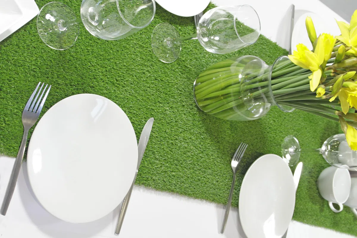 Talking Tables Mix & Match - Tovaglia di erba artificiale, Verde, 1.5 m x 40 cm