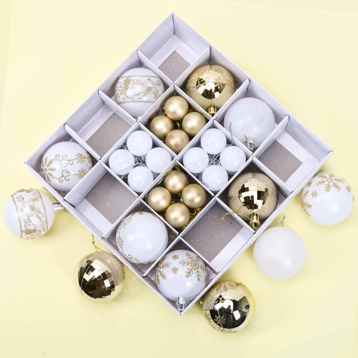 Palline di Natale Oro e Bianco, 44 Pezzi Decorazioni Albero di Natale, Palline Albero Natale, Addobbi Natalizi per Albero, Palle e Stelle dell'Albero di Natale, Appendere Addobbi Natalizi