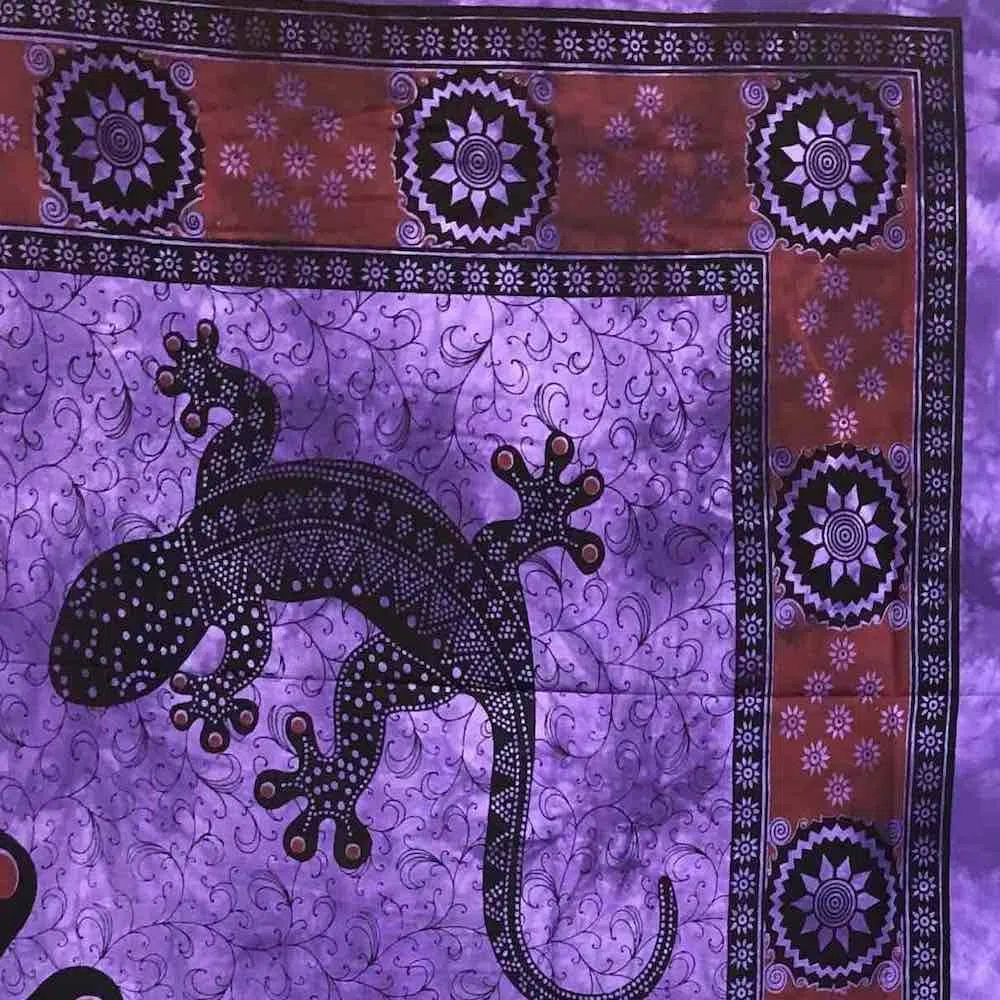 Telo Arredo Copritutto Grande Geko 210x230 cm 80% Cotone 20% Poliestere Copri divano Gran foulard con Frange Batik (Viola)