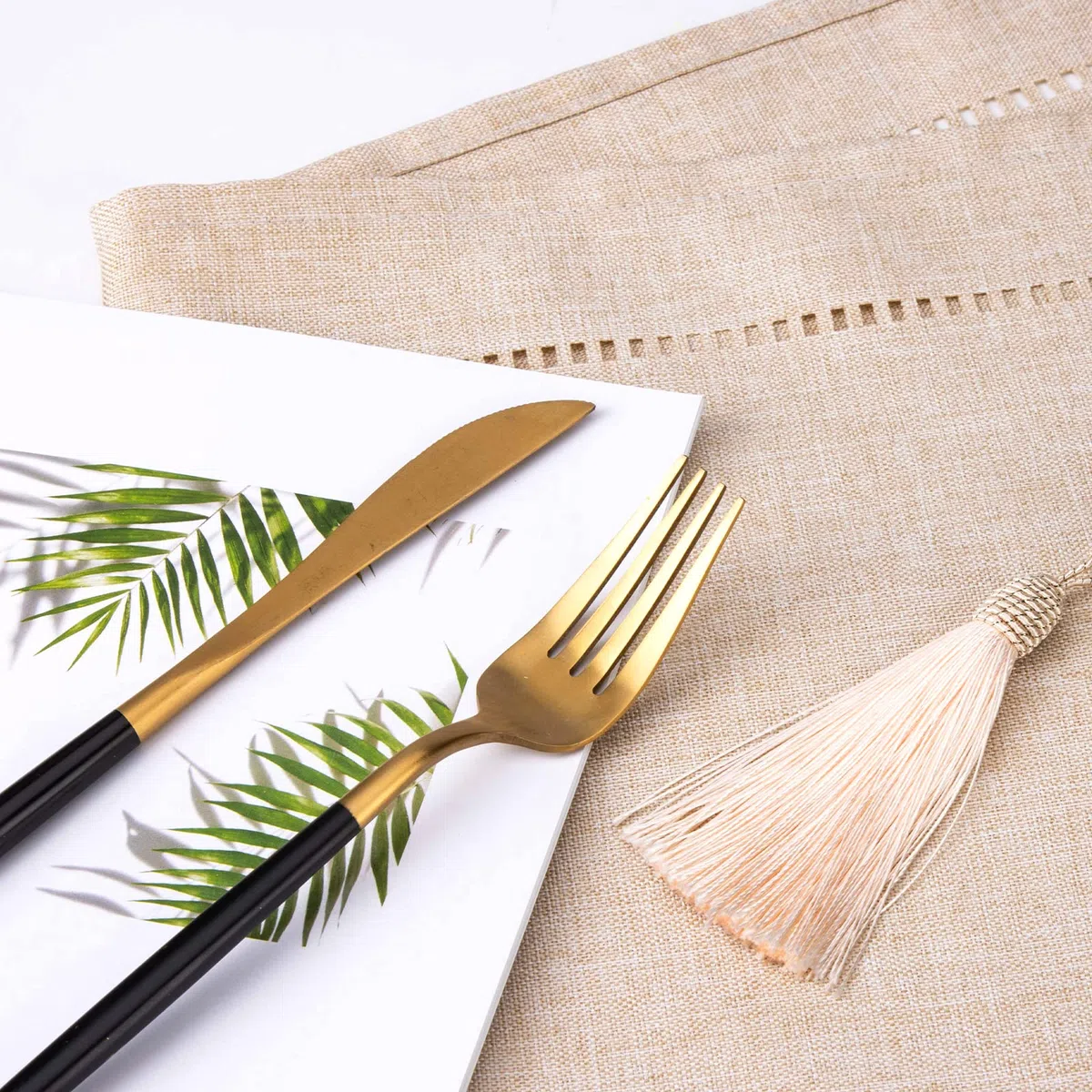 Runner da tavola in lino, bianco, crema, beige, 32 x 220 cm, runner da tavolo, liscio, moderno, facile da pulire, per tavolo da pranzo, tavolino, ristorante, decorazione
