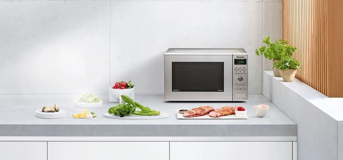 Panasonic NN-GD37 Piano di lavoro Microonde combinato 23L 1000W Acciaio inossidabile